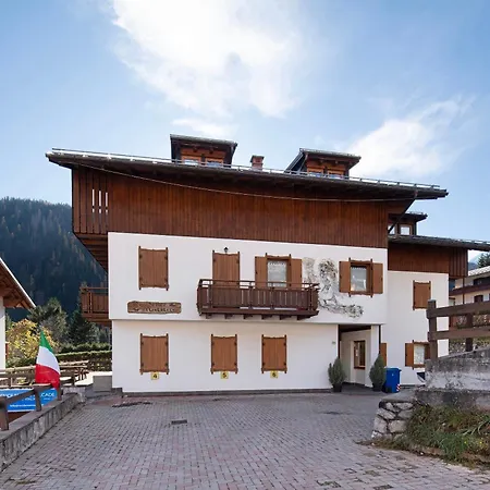 Apartment Malibu 7 Falcade